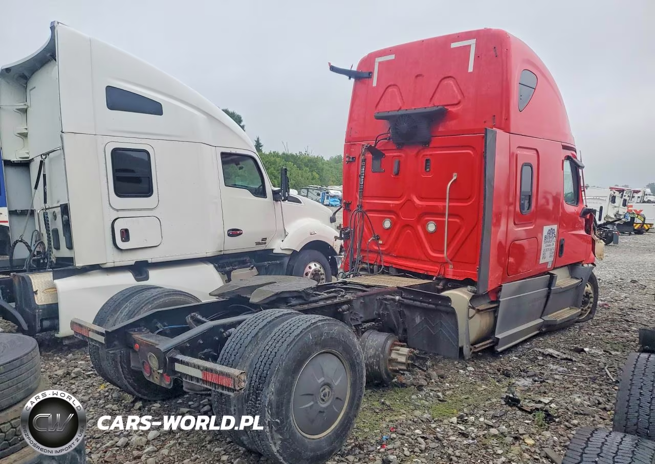 2019 Freightliner Cascadia 126 VIN:3AKJHHDR3KSHC2094 - 3