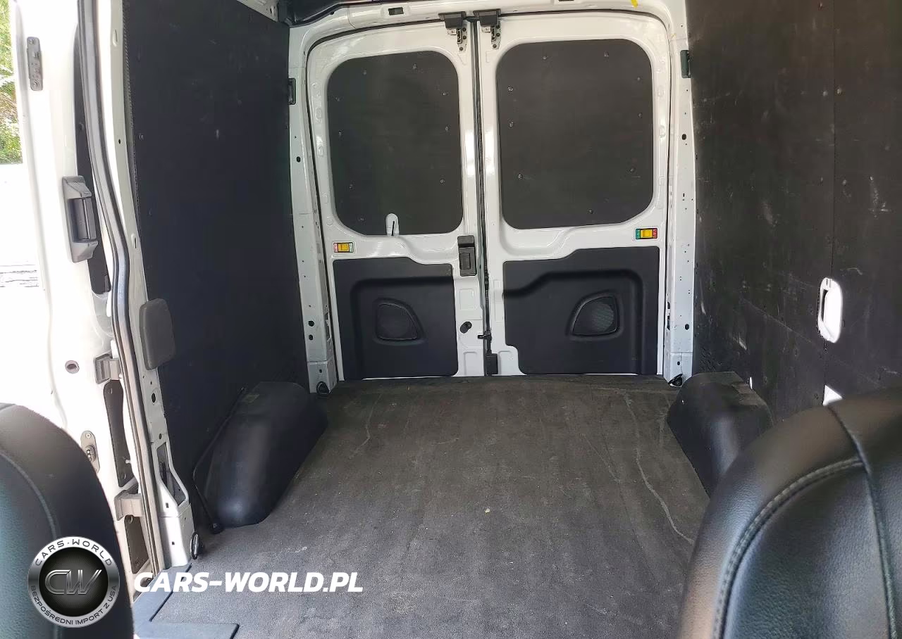 2023 Ford Transit T-250 Delivery Van VIN:1FTBR1C80PKA51082 - 10