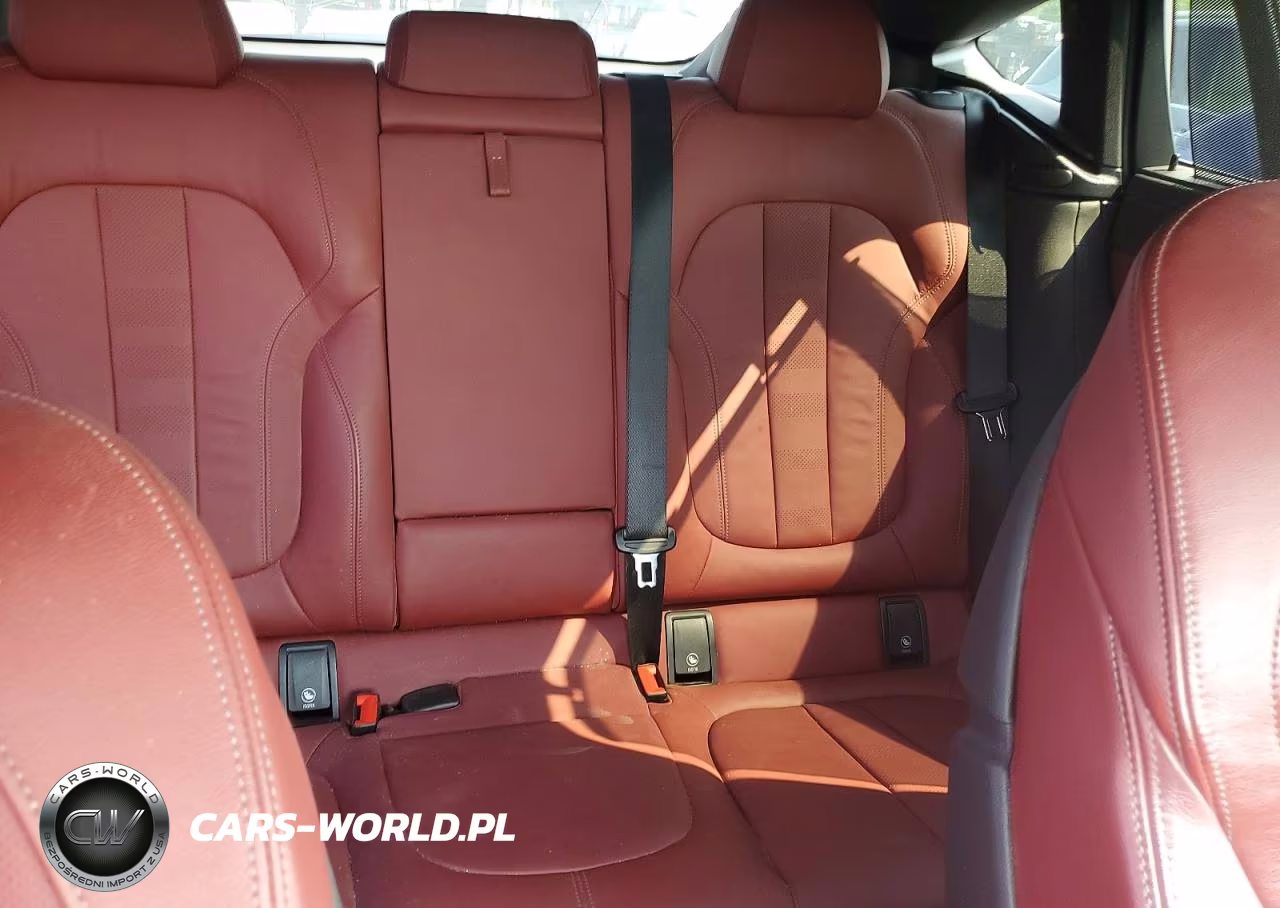 2020 BMW X6 xDrive40I VIN:5UXCY6C01L9D04637 - 10