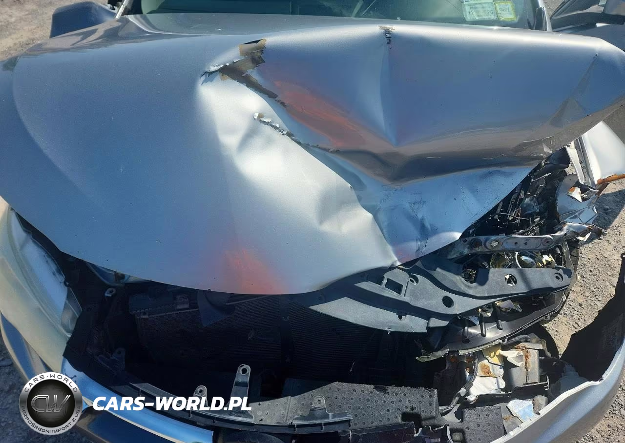 2016 Toyota Camry Le VIN:4T1BF1FK4GU570880 - 11