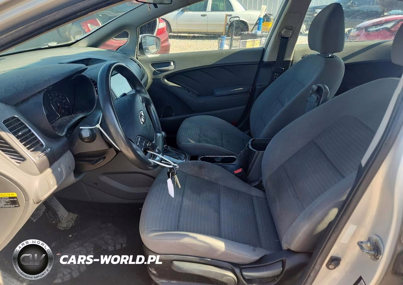 2018 Kia Forte Lx VIN:3KPFL4A77JE263275 - 7