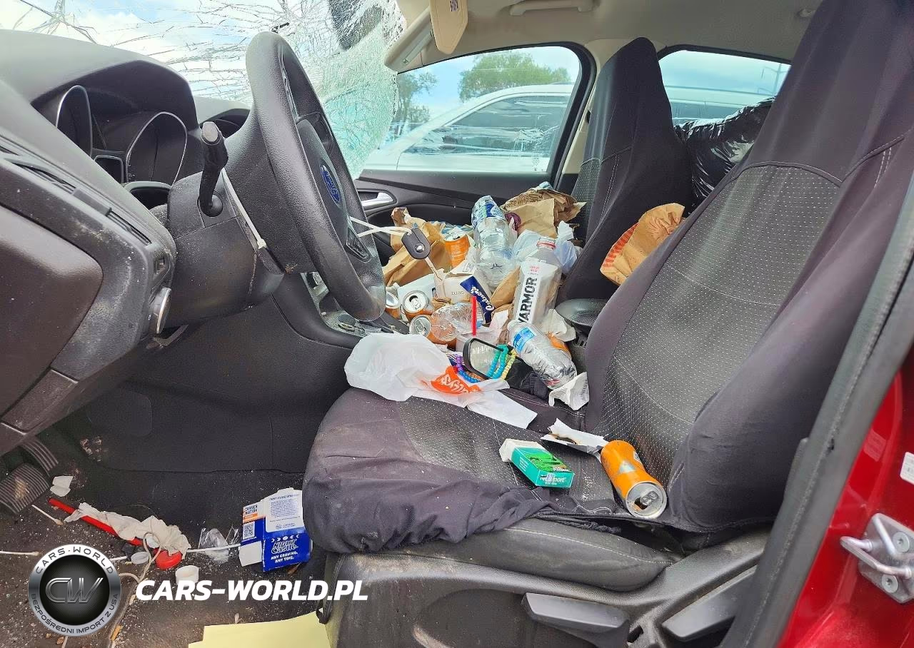 2017 Ford Focus Se VIN:1FADP3F2XHL258341 - 7