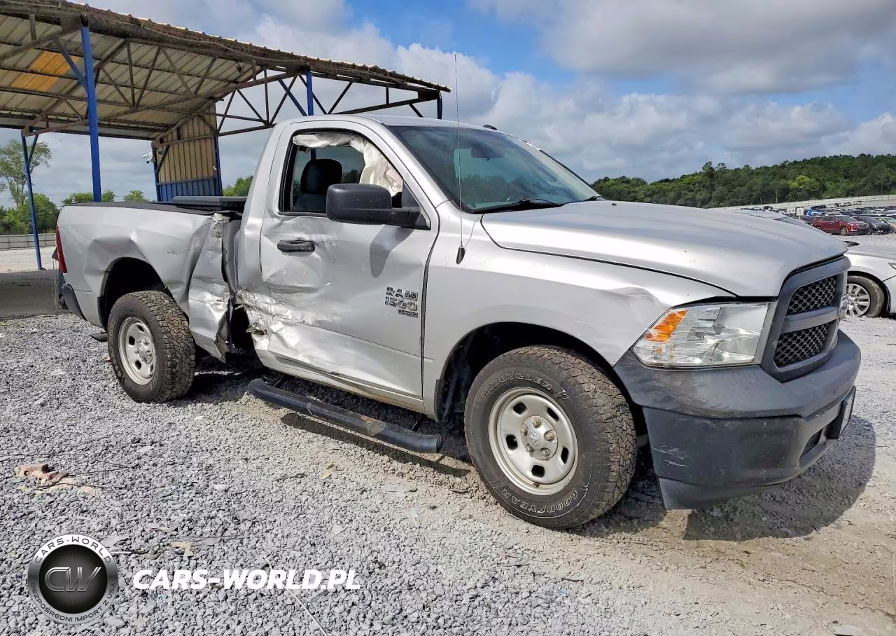 2019 Ram 1500 Classic Tradesman VIN:3C6JR6AGXKG511293 - 4