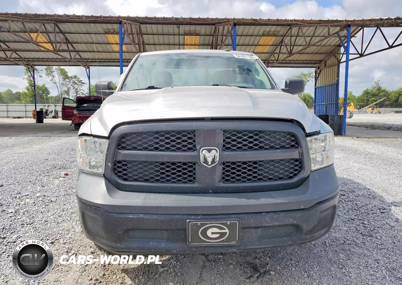 2019 Ram 1500 Classic Tradesman VIN:3C6JR6AGXKG511293 - 5