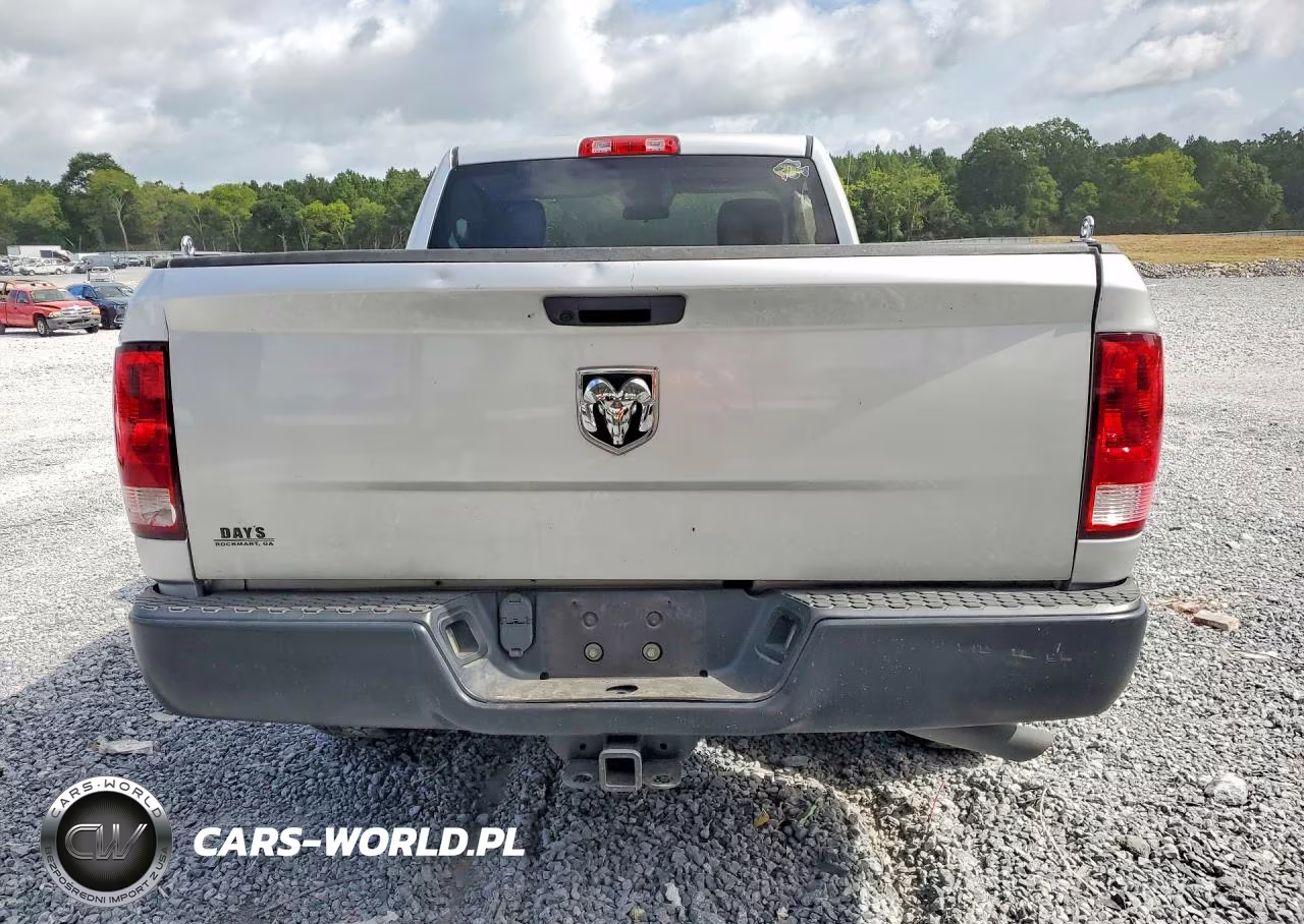2019 Ram 1500 Classic Tradesman VIN:3C6JR6AGXKG511293 - 6