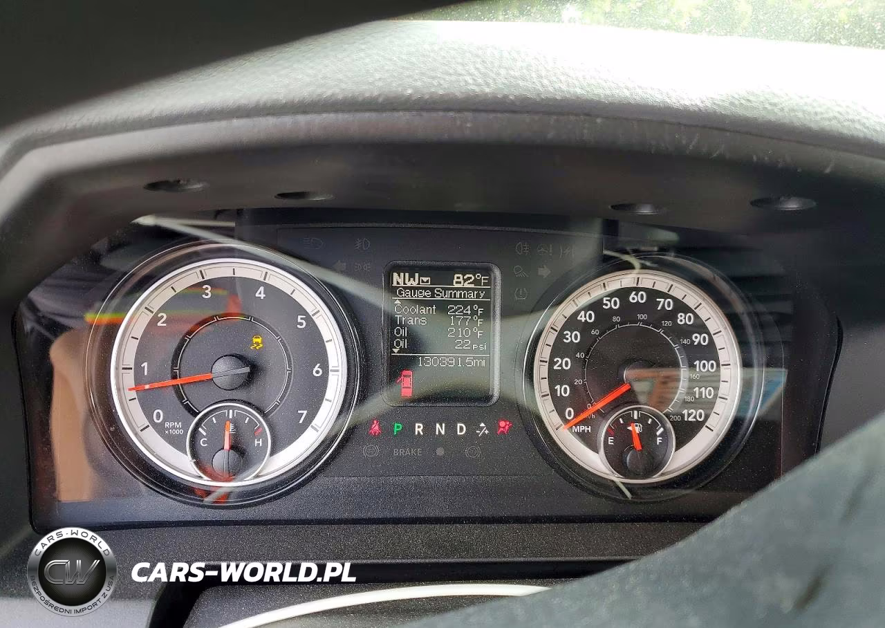 2019 Ram 1500 Classic Tradesman VIN:3C6JR6AGXKG511293 - 9