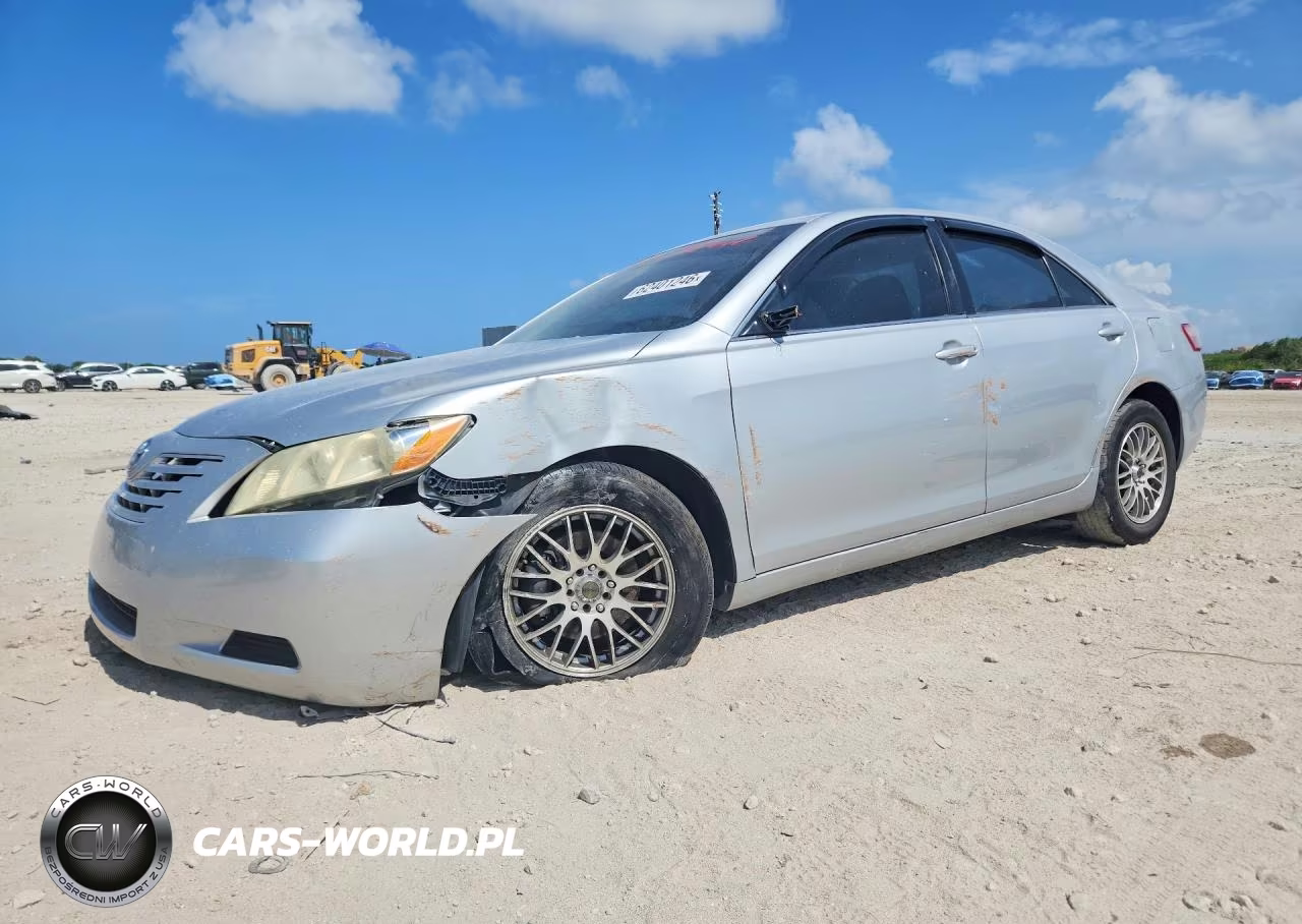2007 Toyota Camry Le – zdjęcie 1 z 13