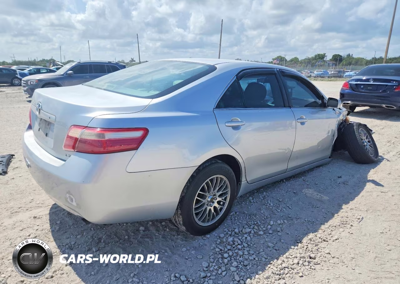 2007 Toyota Camry Le VIN:4T1BE46K27U057941 - 3