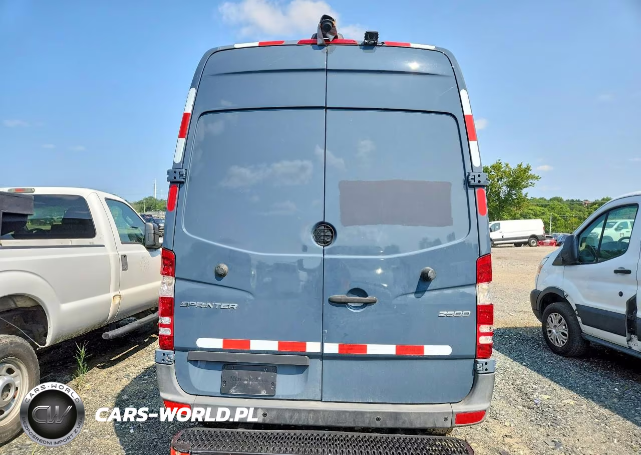 2018 Mercedes-Benz Sprinter 2500 VIN:WD3PE7CD0JP647265 - 6