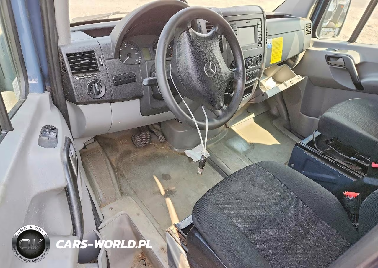 2018 Mercedes-Benz Sprinter 2500 VIN:WD3PE7CD0JP647265 - 8