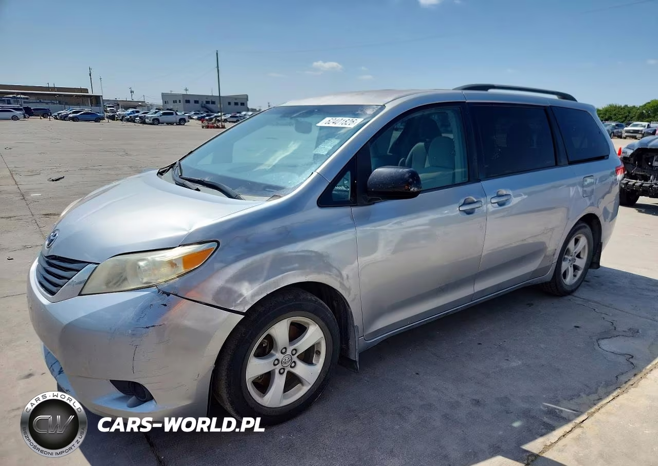 2011 Toyota Sienna Le