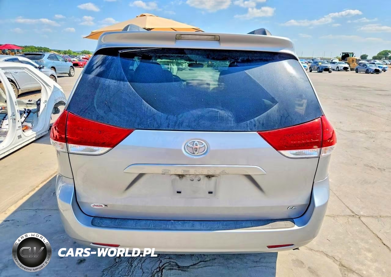 2011 Toyota Sienna Le VIN:5TDKK3DC7BS022750 - 6