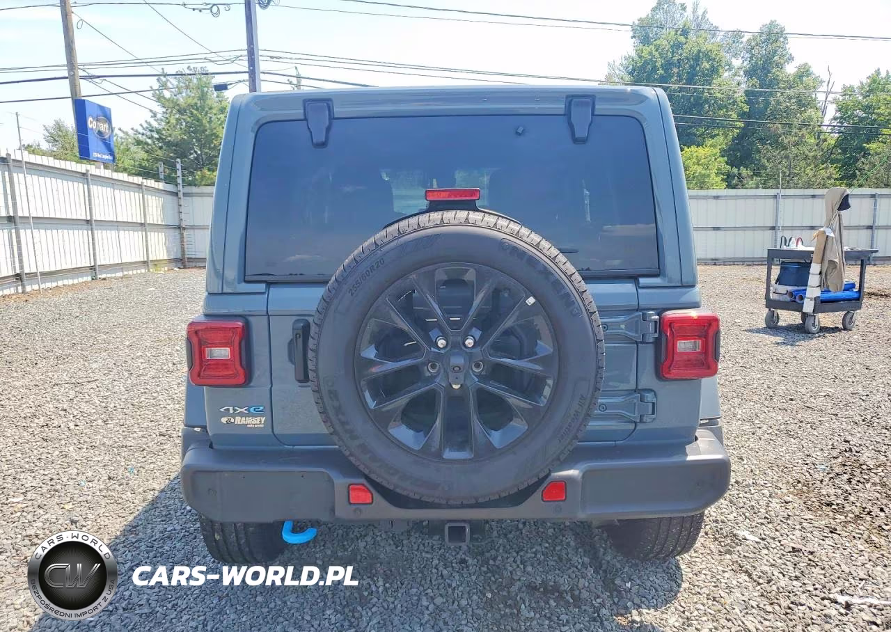2024 Jeep Wrangler Sahara 4Xe VIN:1C4RJXP6XRW166737 - 6