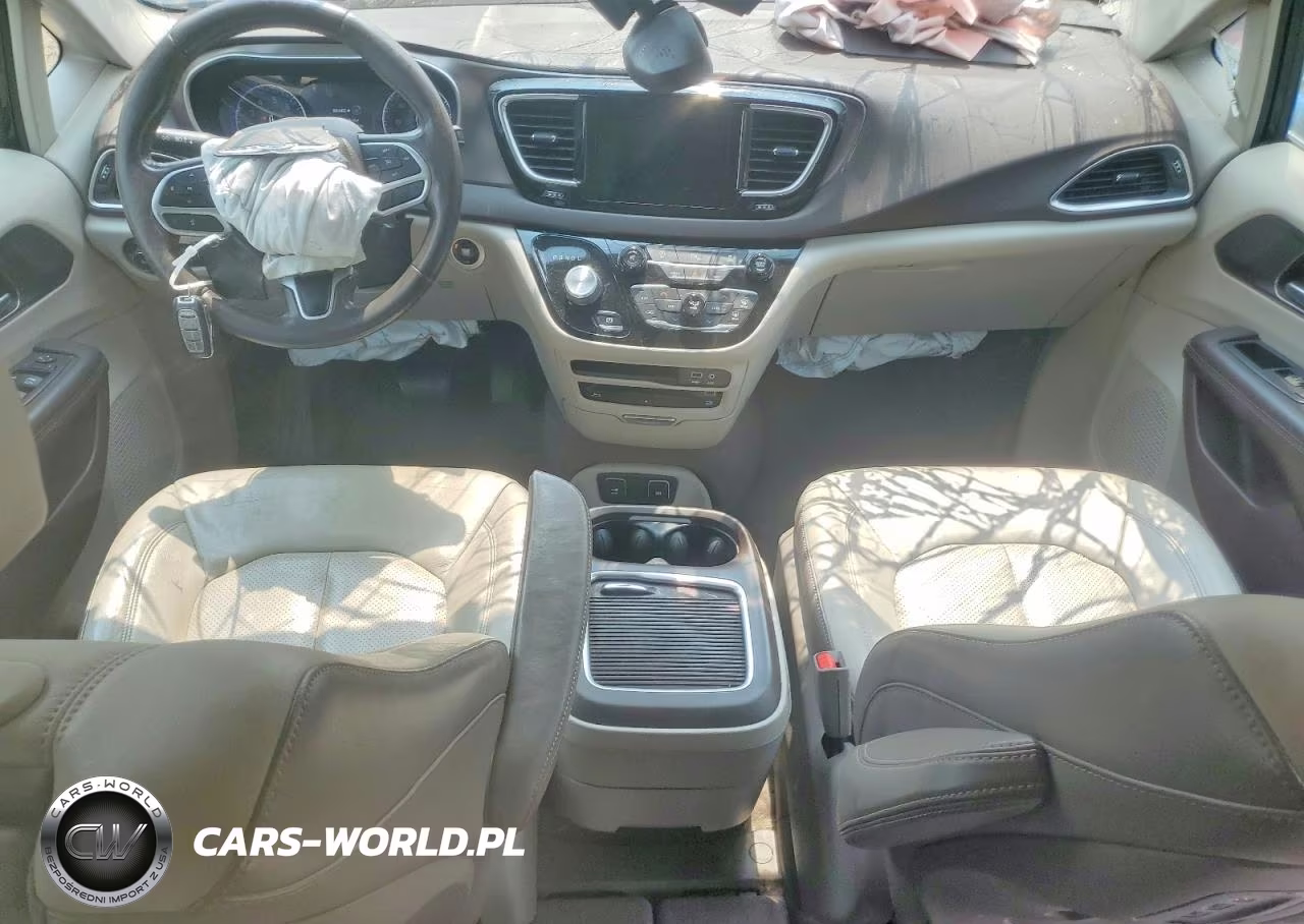 2017 Chrysler Pacifica Touring L Plus VIN:2C4RC1EG7HR770708 - 8