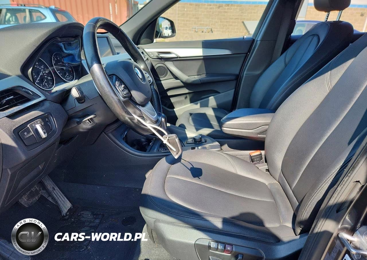 2017 BMW X1 xDrive28I VIN:WBXHT3C3XH5F81805 - 7