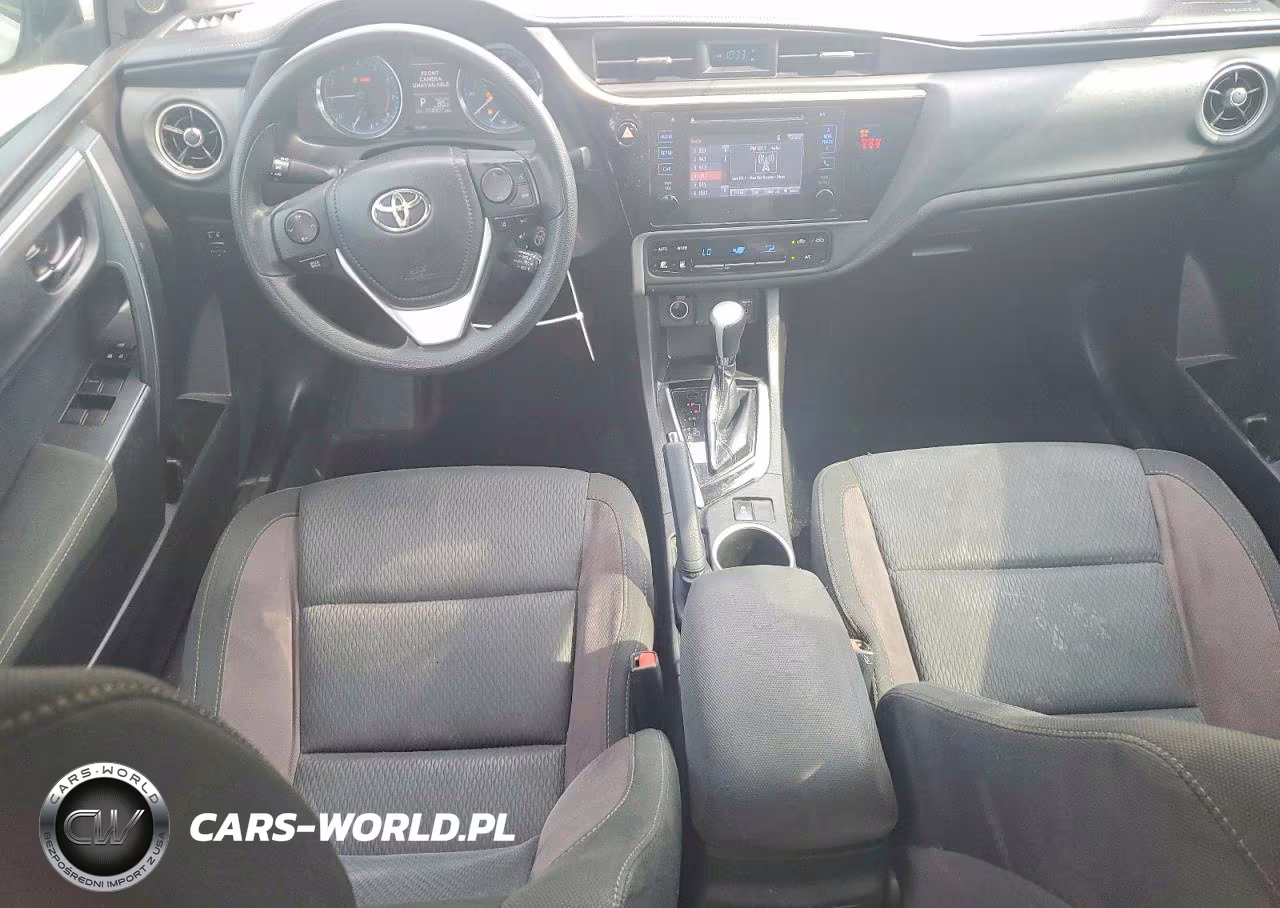 2018 Toyota Corolla Le VIN:5YFBURHE6JP758059 - 8