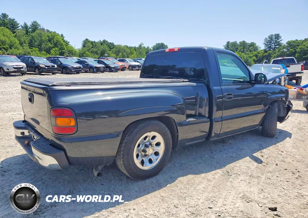 2005 Chevrolet Silverado C1500 VIN:1GCEC14X35Z212453 - 3