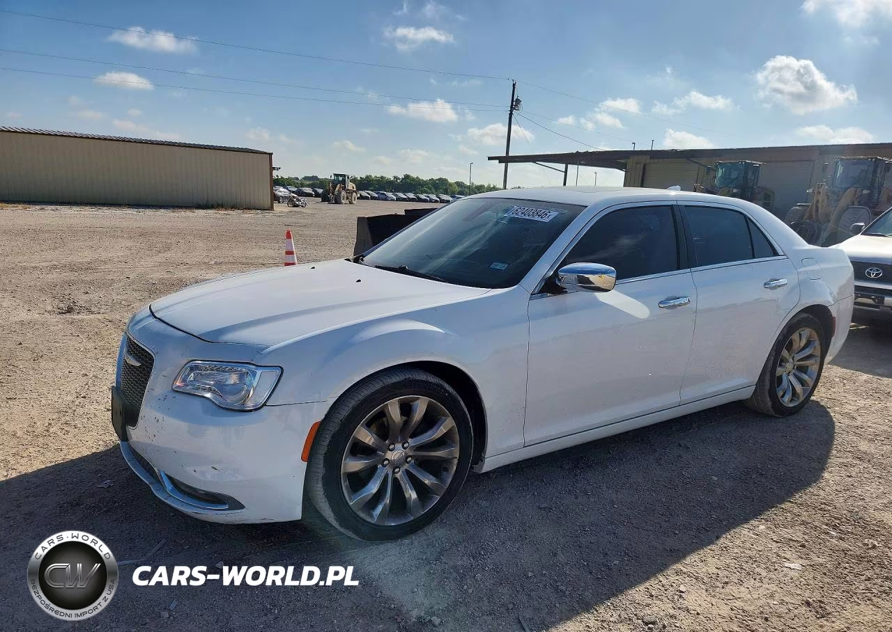 2019 Chrysler 300 VIN:2C3CCAEG4KH585670 - 1