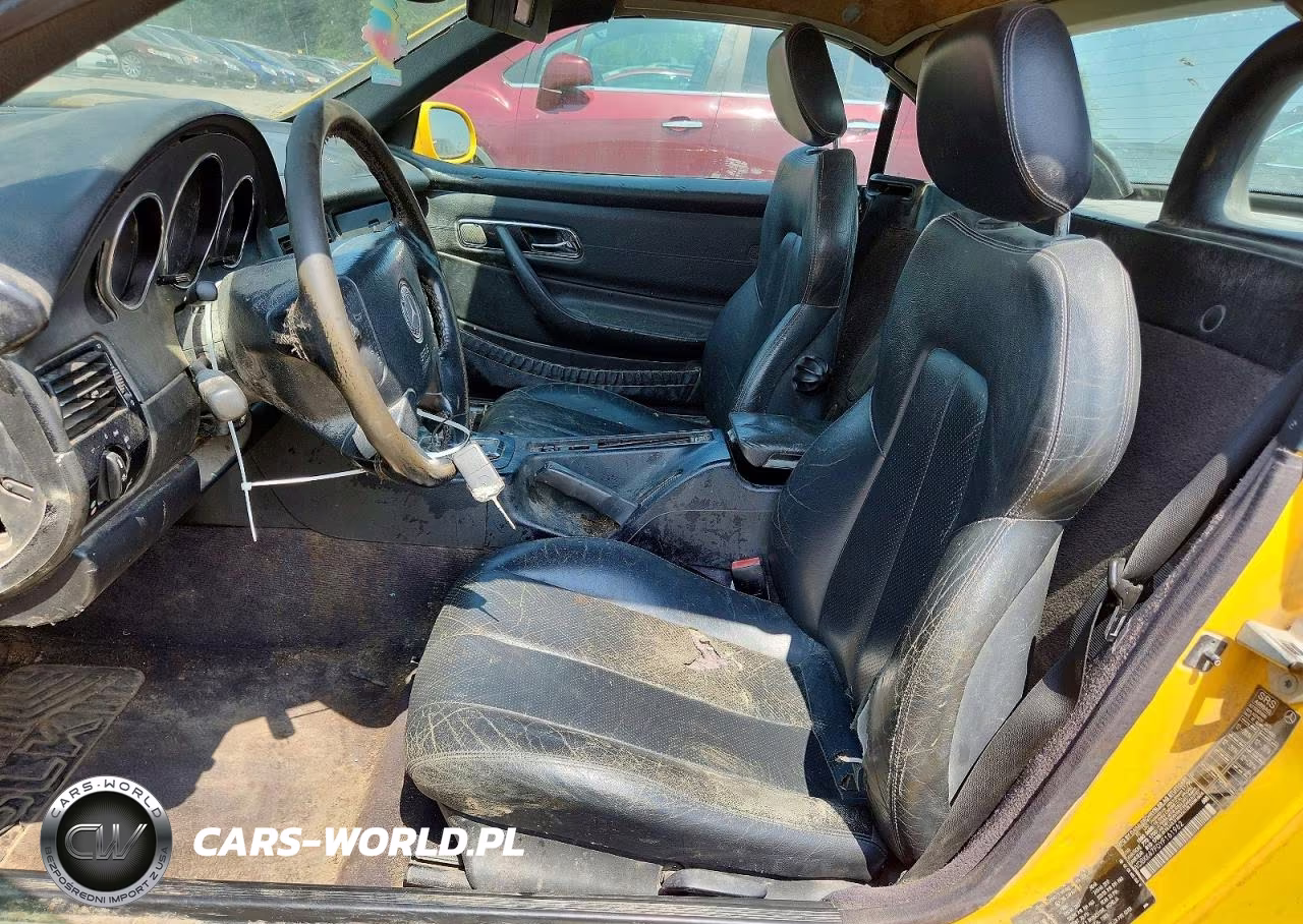 2000 Mercedes-Benz Slk 230 Kompressor VIN:WDBKK47F0YF161962 - 7
