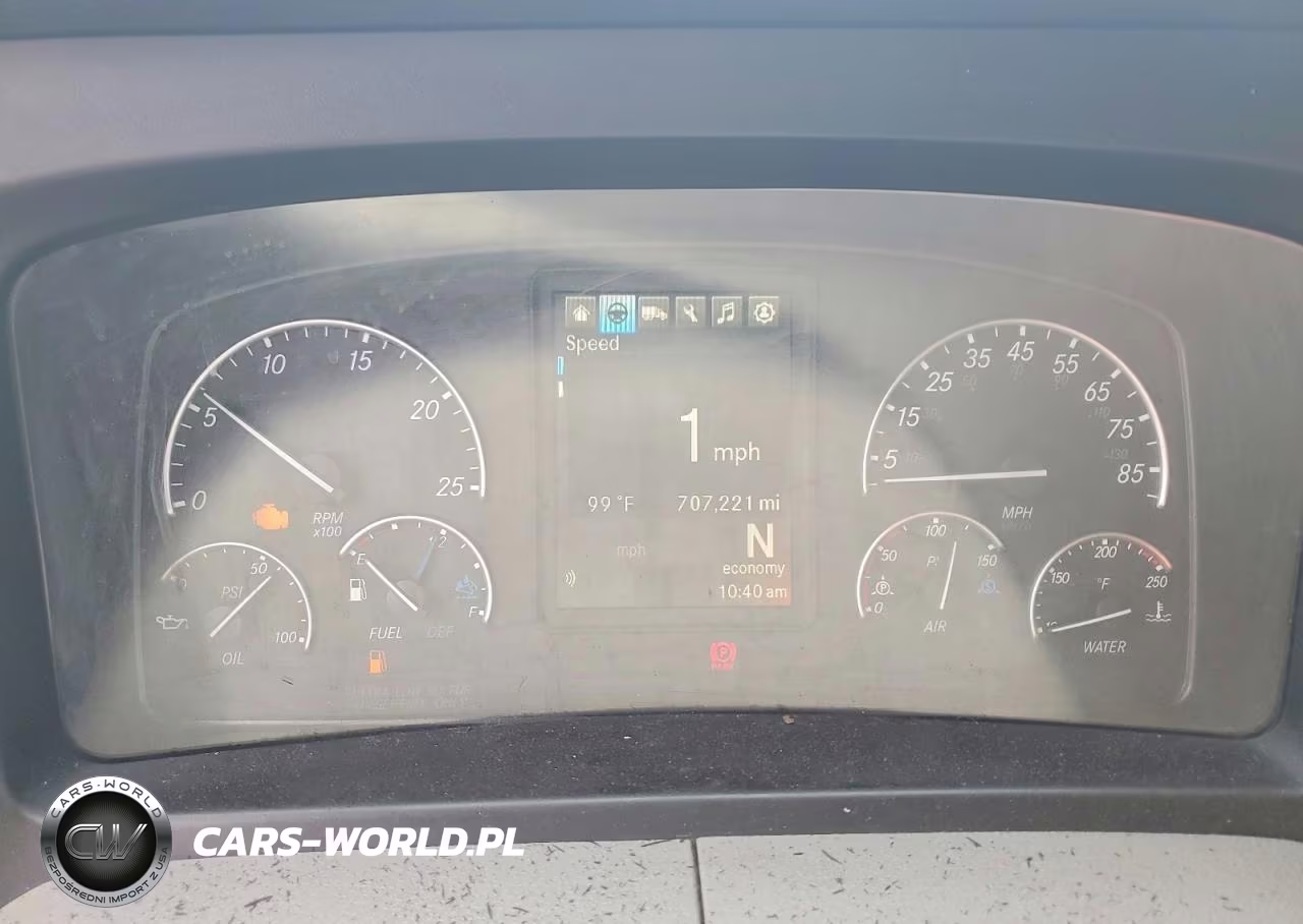 2019 Freightliner Cascadia 126 VIN:3AKJHHDR5KSKB5338 - 9