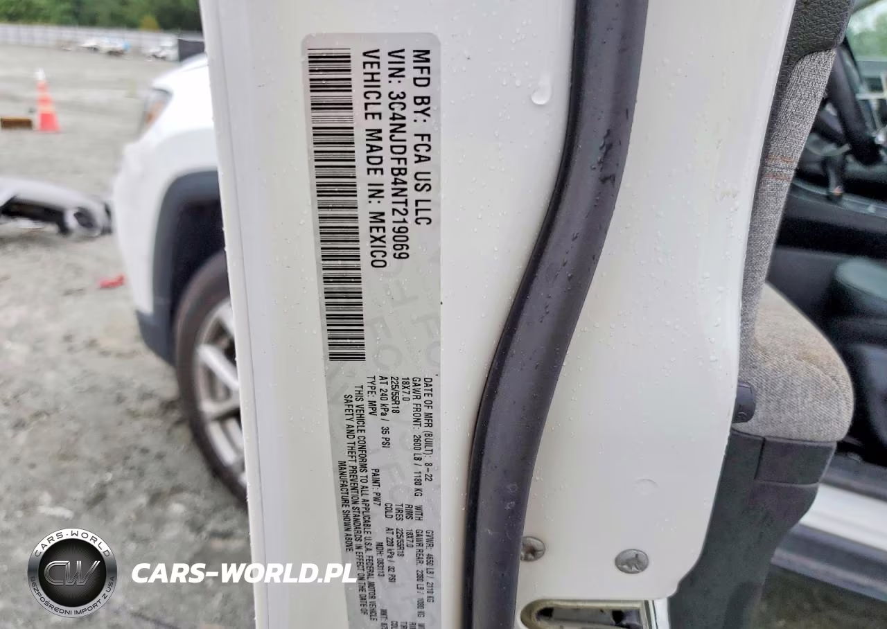 2022 Jeep Compass Latitude Lux VIN:3C4NJDFB4NT219069 - 13
