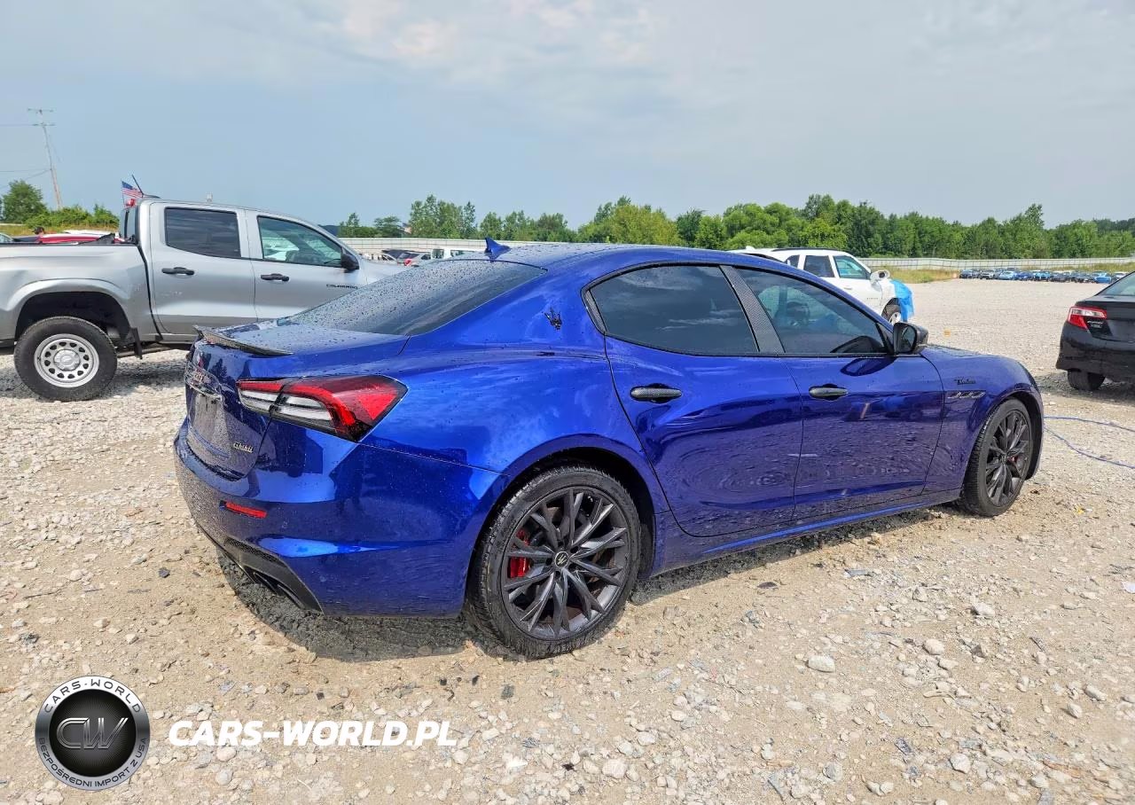 2022 Maserati Ghibli Modena VIN:ZAM57YTM3NX398071 - 3