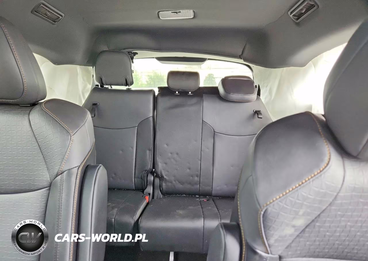 2024 Toyota Sienna Woodland Edition VIN:5TDCSKFC8RS143941 - 10