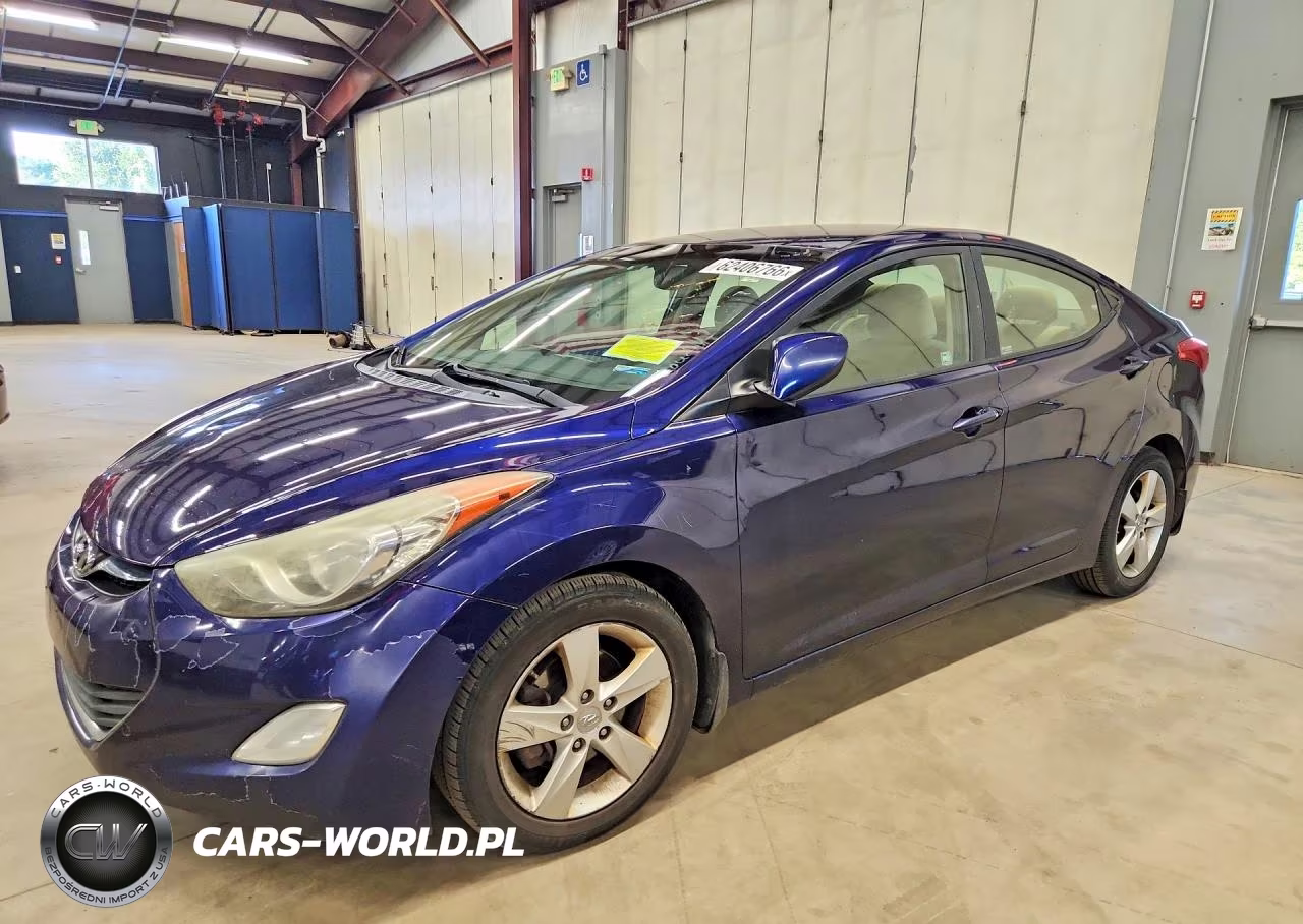 2013 Hyundai Elantra – zdjęcie 1 z 12