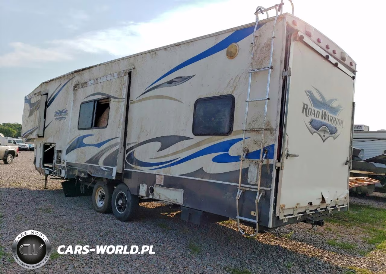 2010 Heartland Road Warrior Camper VIN:5SFCG3021AE204836 - 3