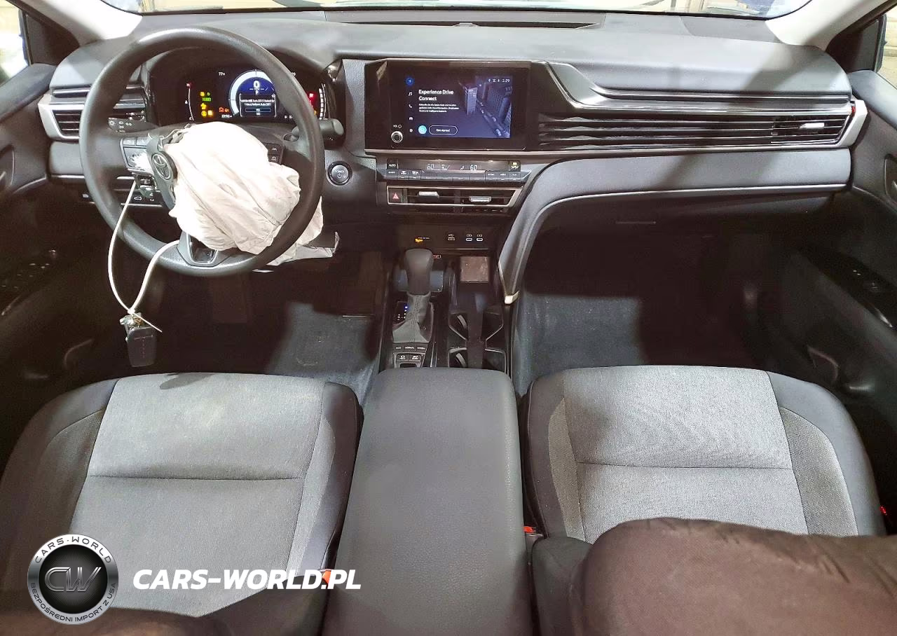 2025 Toyota Camry Le VIN:4T1DAACK5SU010371 - 8