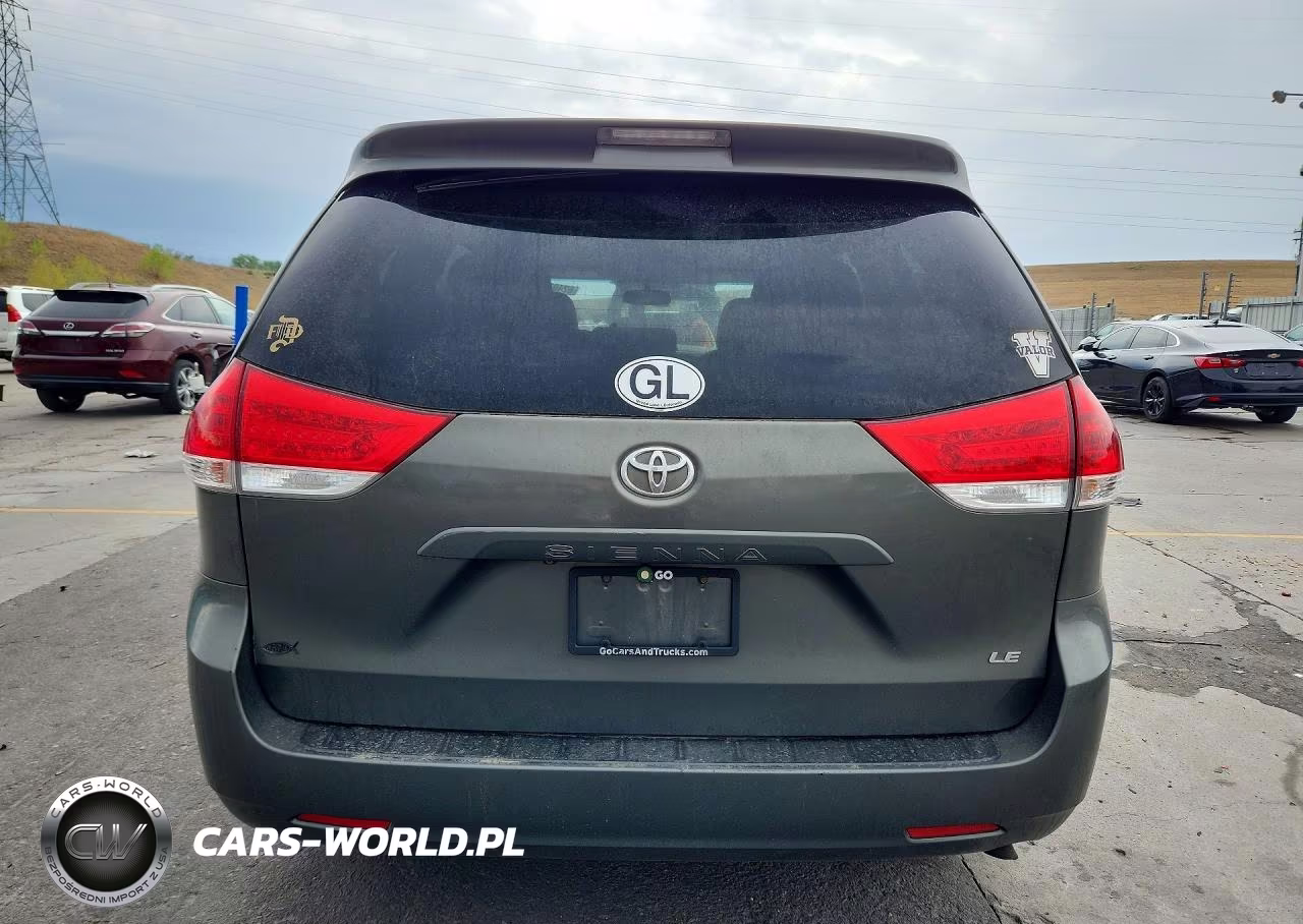 2012 Toyota Sienna Le VIN:5TDKK3DC8CS208976 - 6
