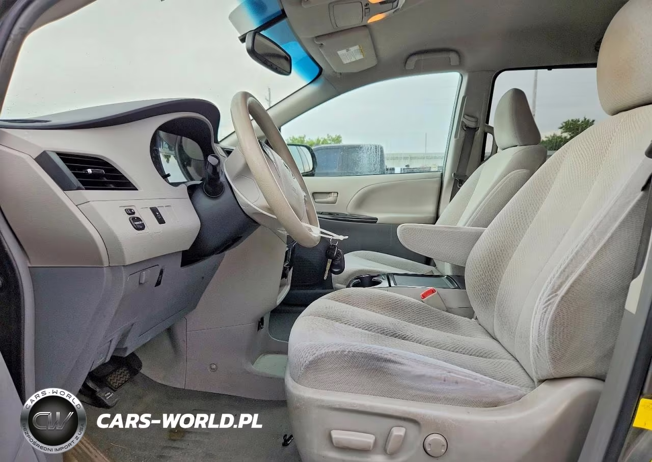 2012 Toyota Sienna Le VIN:5TDKK3DC8CS208976 - 7
