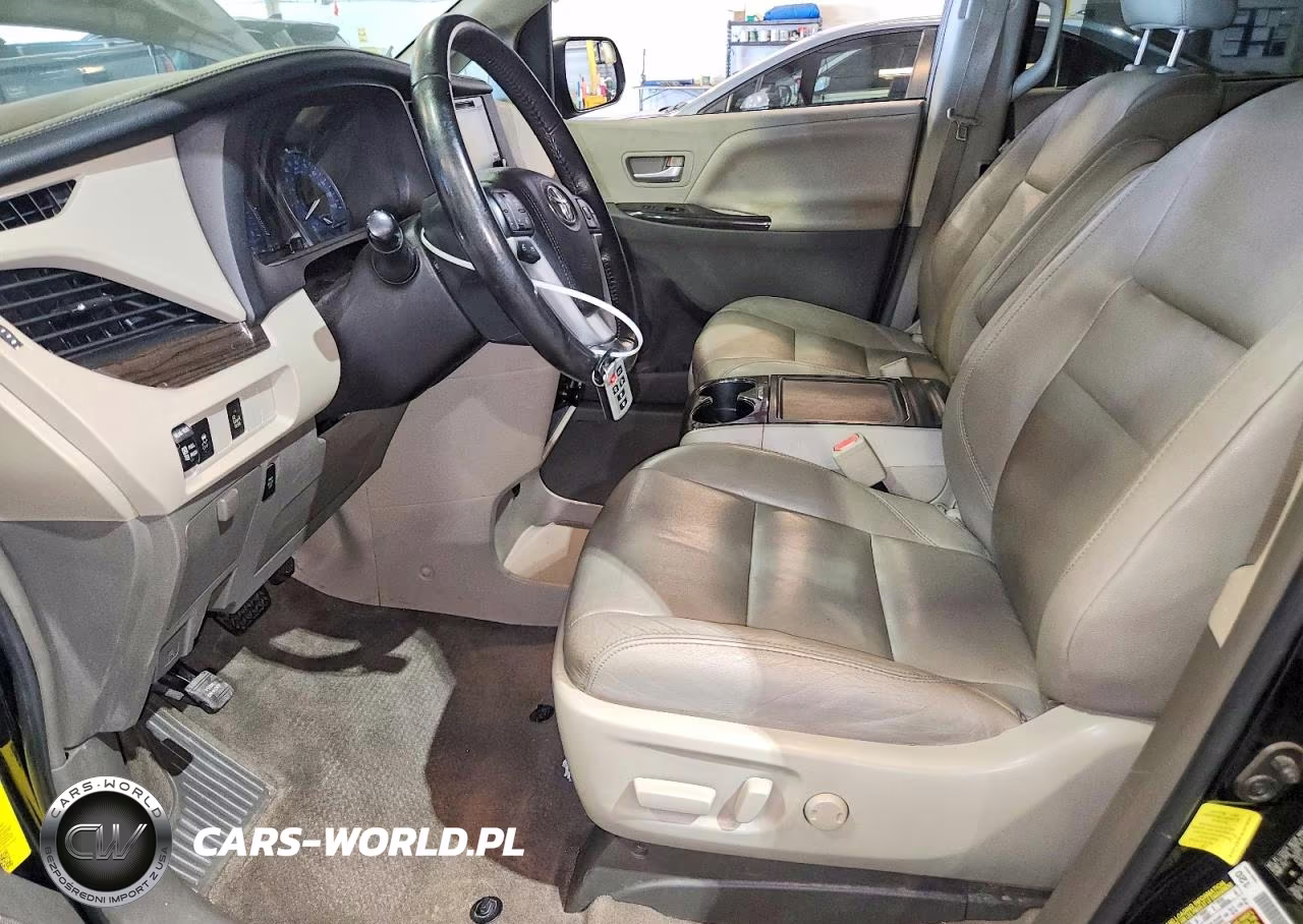 2017 Toyota Sienna Xle 8-Passenger VIN:5TDYZ3DC4HS796601 - 7