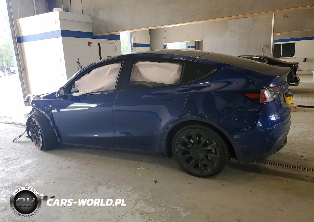 2023 Tesla Model Y VIN:7SAYGDEE6PA079390 - 2