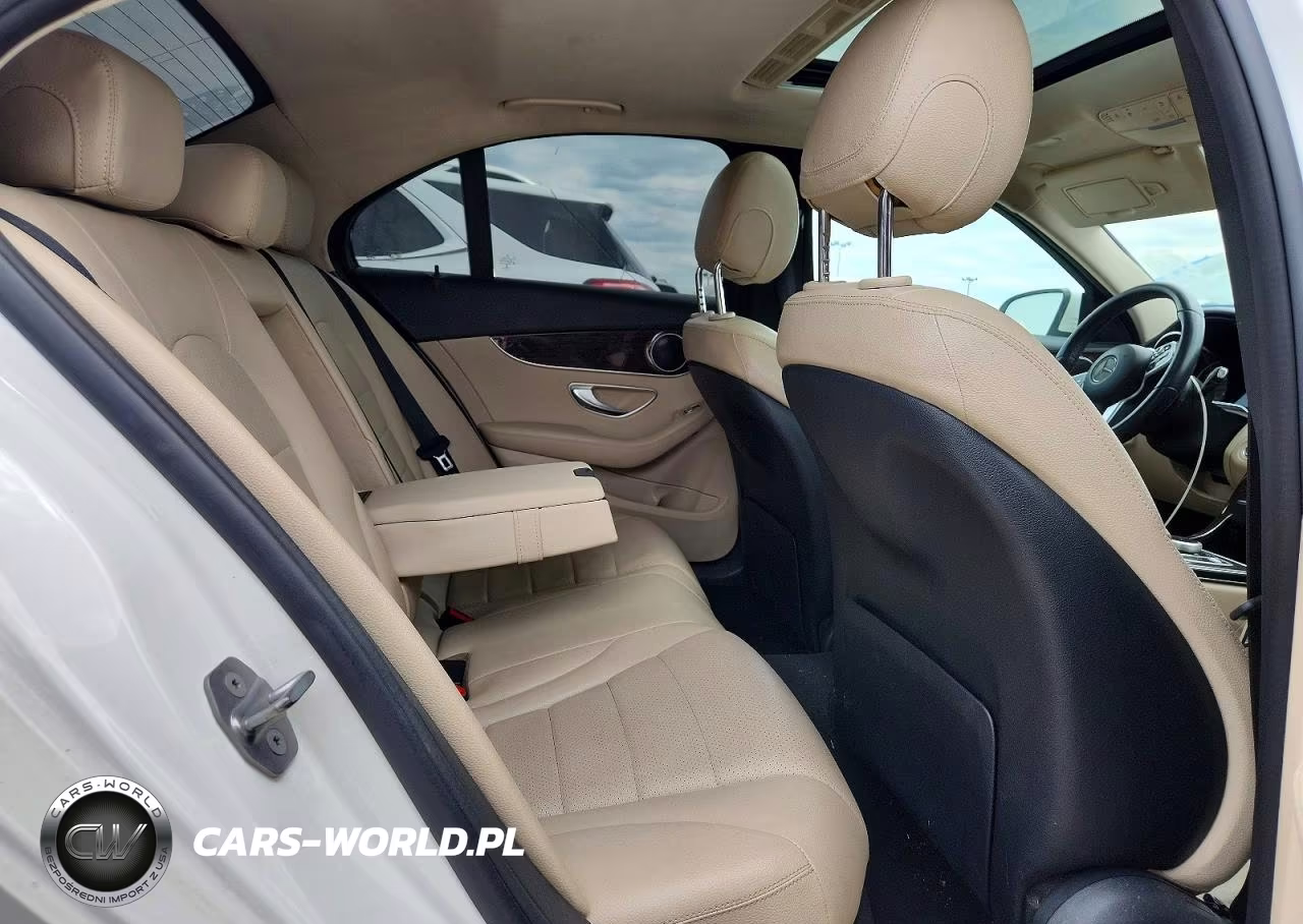 2019 Mercedes-Benz C 300 VIN:55SWF8DB4KU299675 - 10