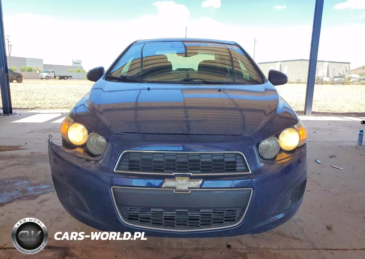 2014 Chevrolet Sonic Lt VIN:1G1JC5SB3E4121587 - 5