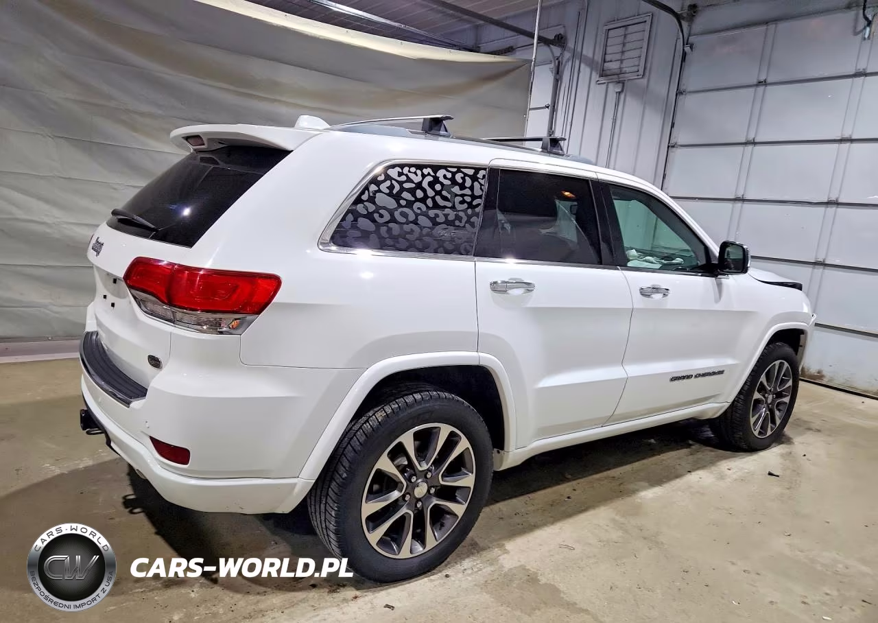 2018 Jeep Grand Cherokee Overland VIN:1C4RJFCG6JC411077 - 3