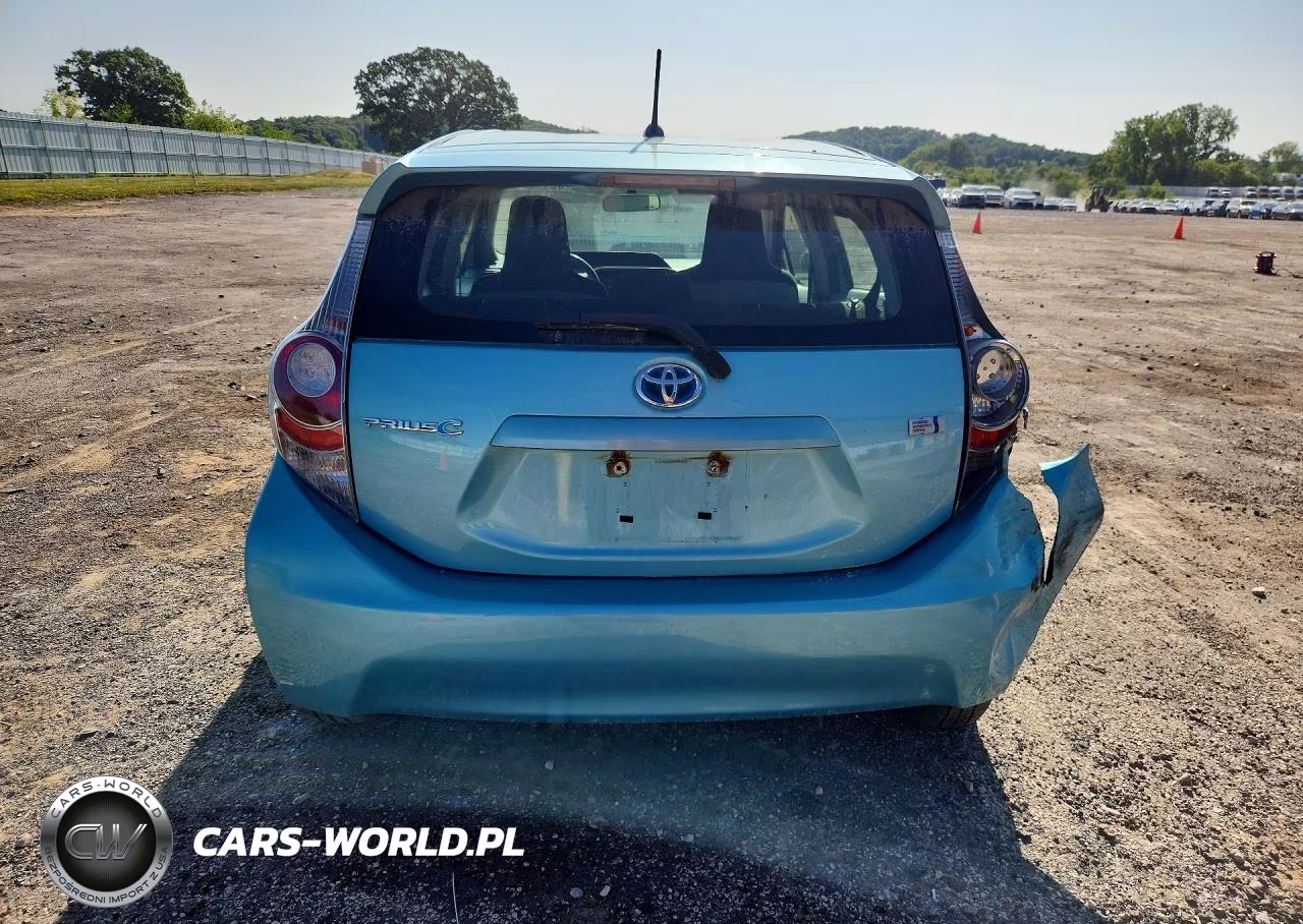 2013 Toyota Prius C One VIN:JTDKDTB35D1052150 - 6