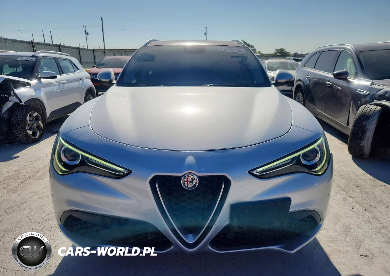 2018 Alfa Romeo Stelvio Ti VIN:ZASFAKBN0J7B81970 - 5