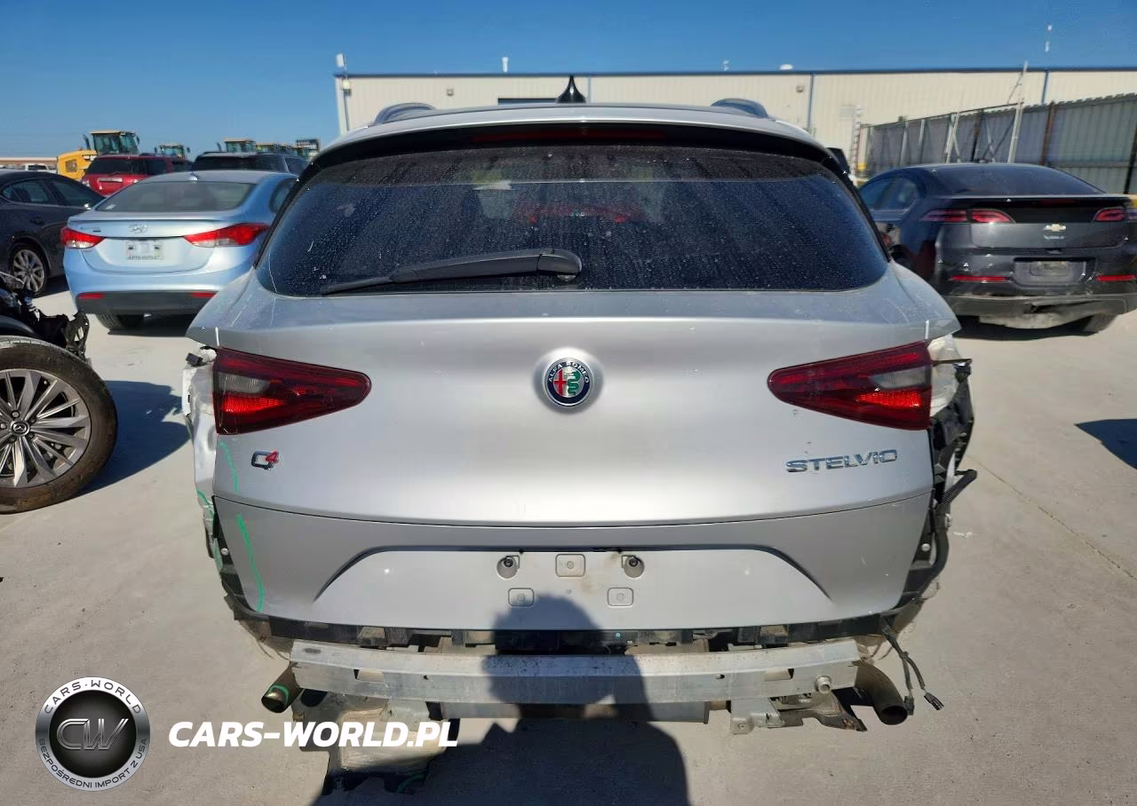 2018 Alfa Romeo Stelvio Ti VIN:ZASFAKBN0J7B81970 - 6