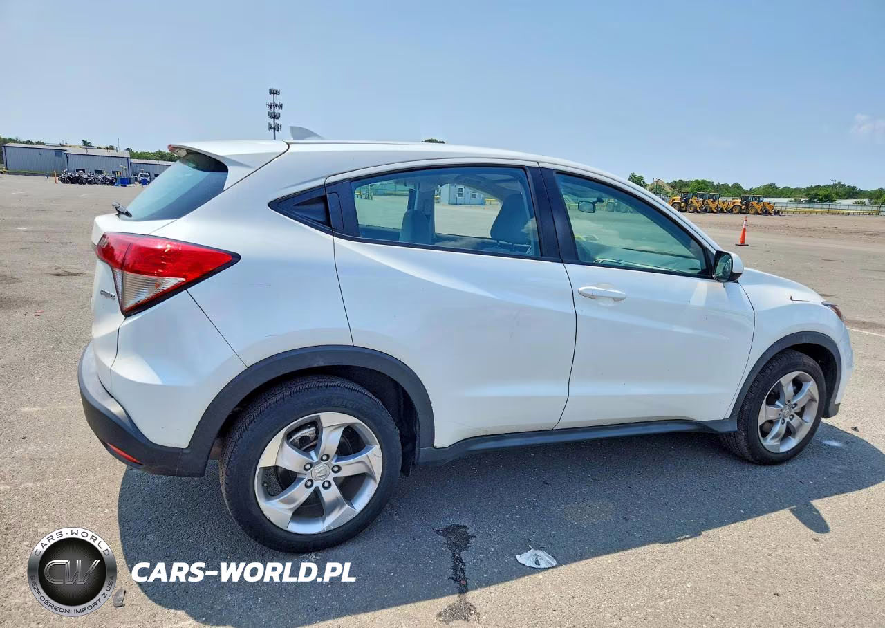 2021 Honda Hr-V Lx VIN:3CZRU6H38MM722830 - 3