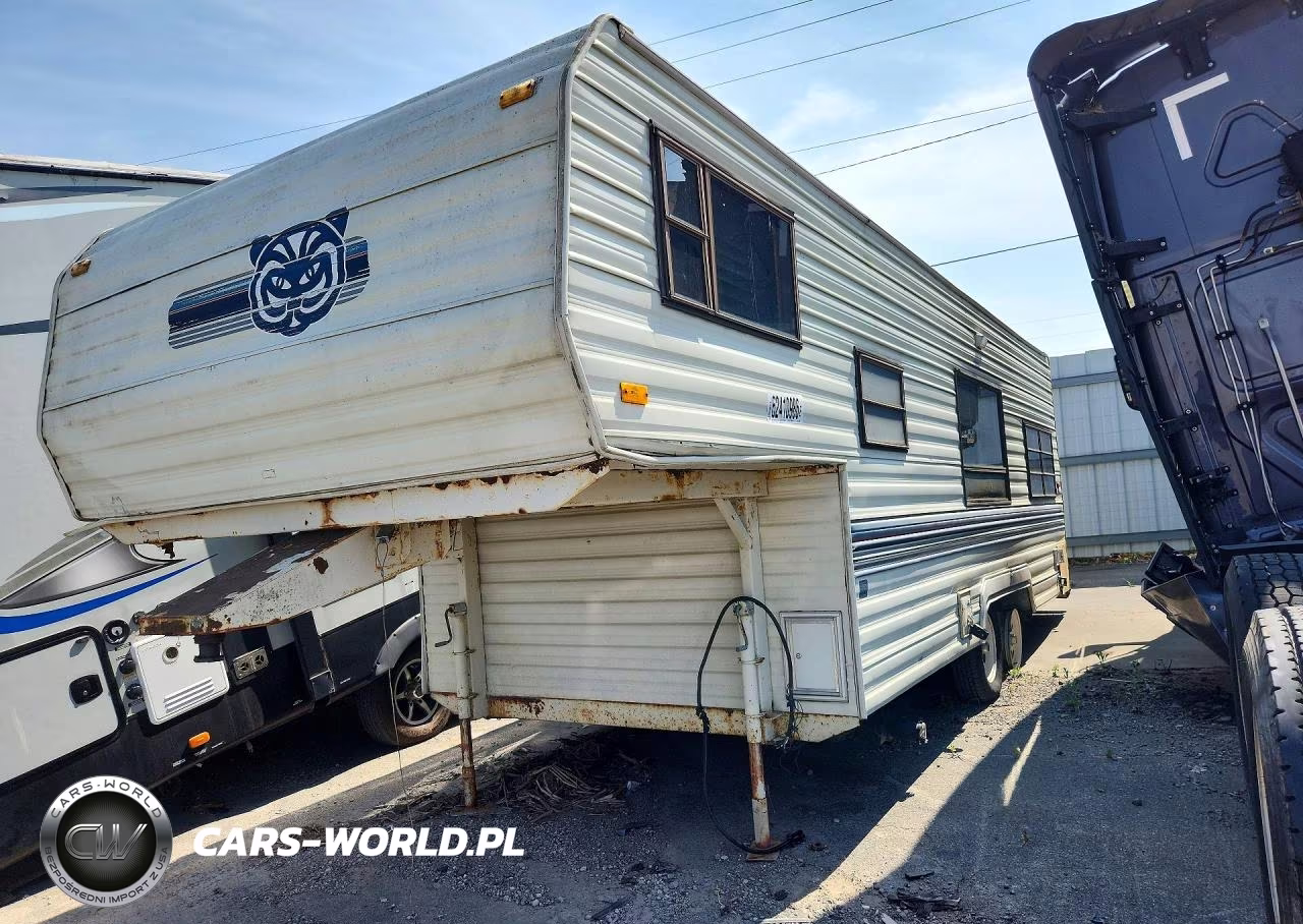 1989 Fleetwood Prowler Camper – zdjęcie 1 z 8
