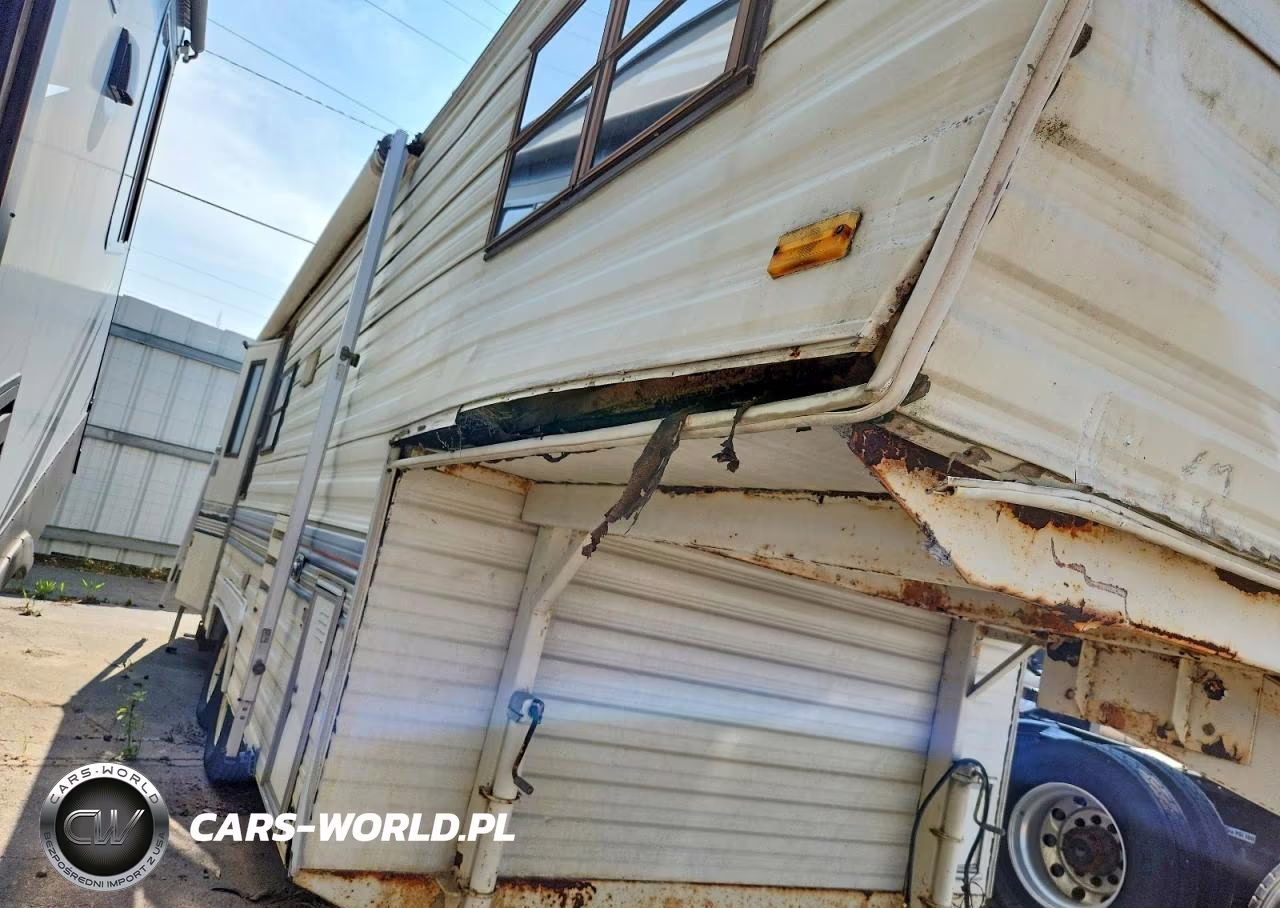 1989 Fleetwood Prowler Camper VIN:1EC5H2429K4236996 - 7