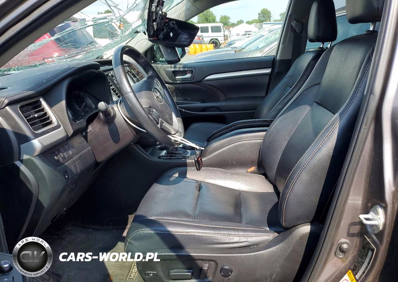 2019 Toyota Highlander Xle VIN:5TDJZRFH3KS574636 - 7
