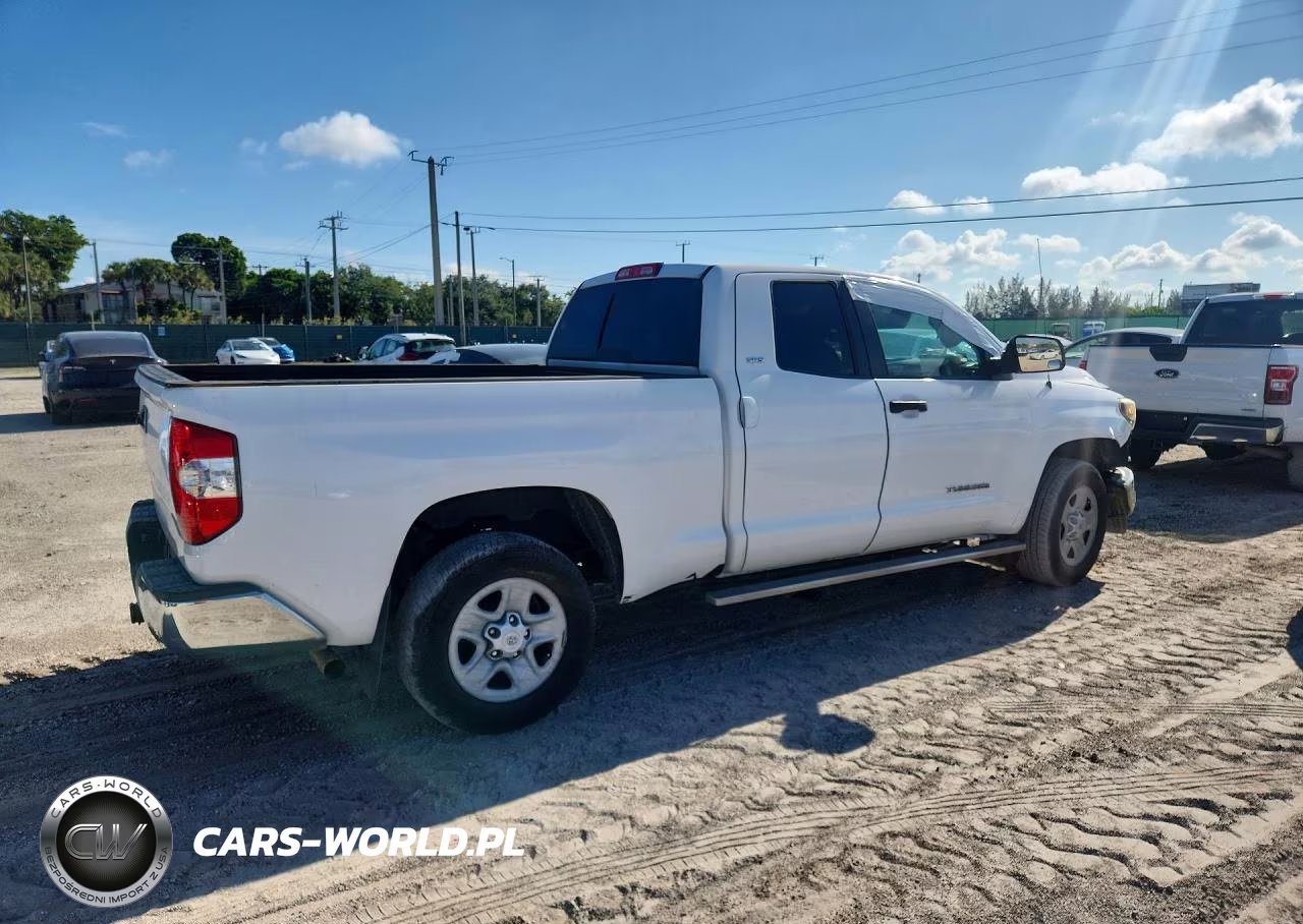 2019 Toyota Tundra Sr5 VIN:5TFRM5F13KX142717 - 3