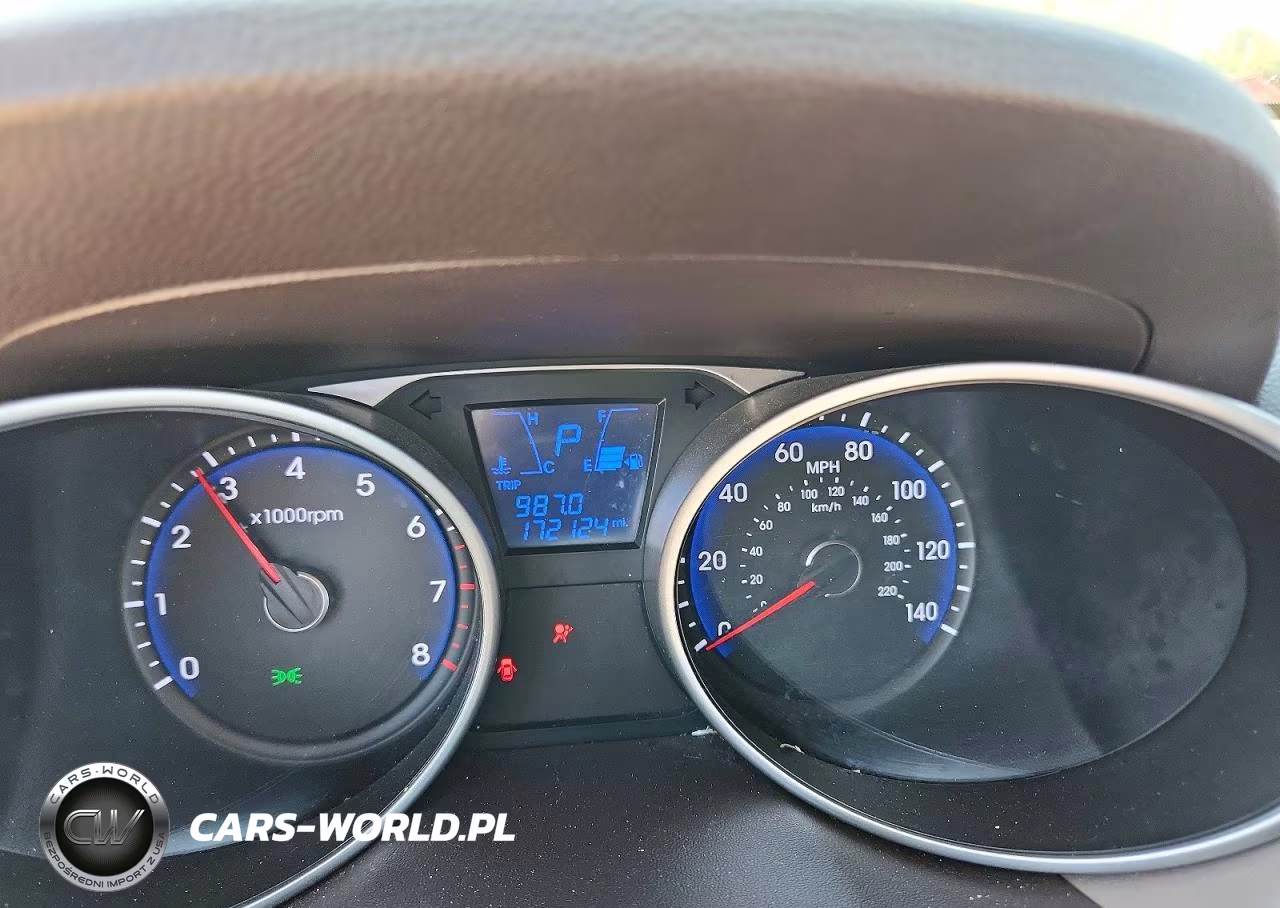 2012 Hyundai Tucson Gls VIN:KM8JU3AC2CU437378 - 9