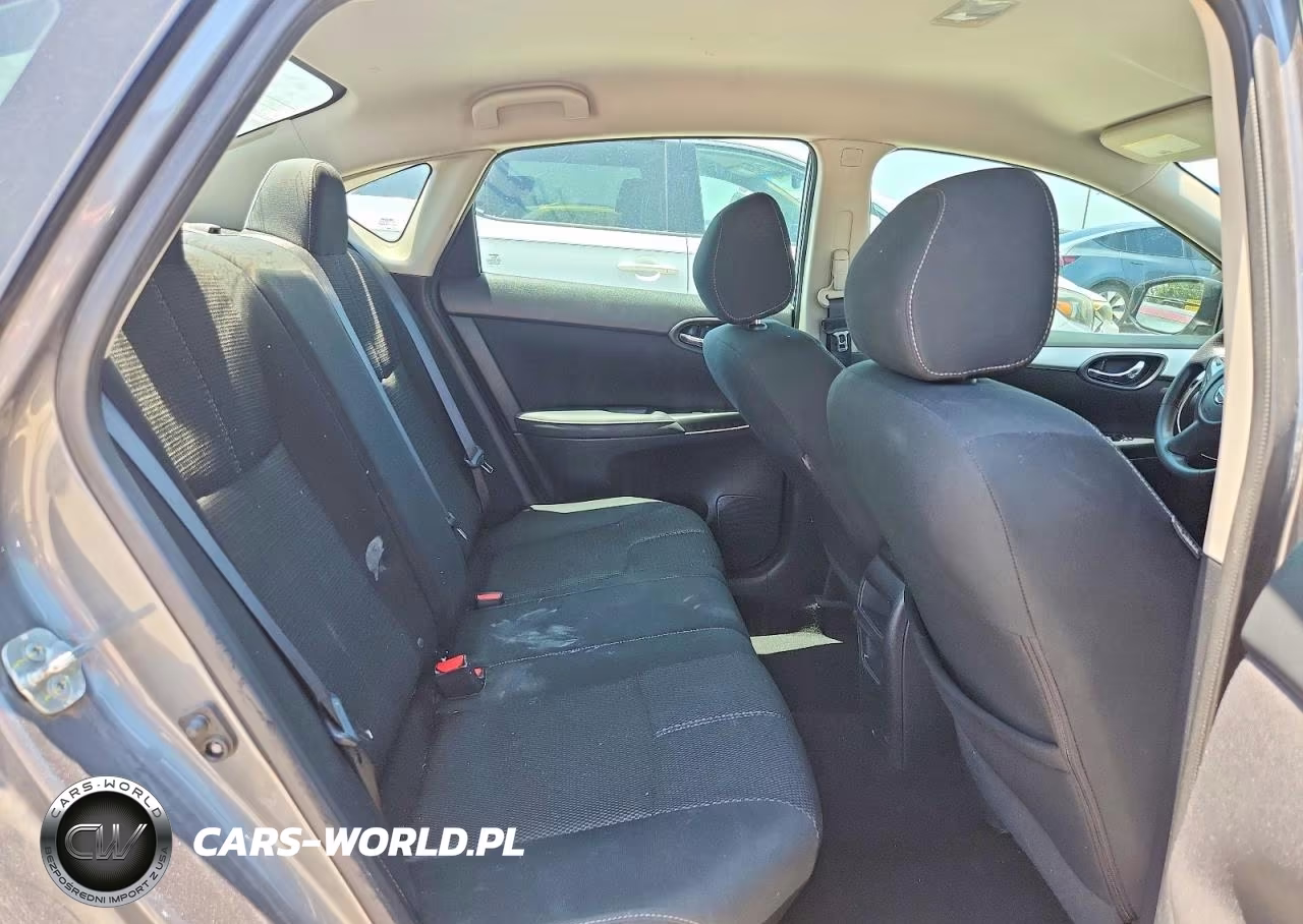 2018 Nissan Sentra S VIN:3N1AB7AP6JY344221 - 10