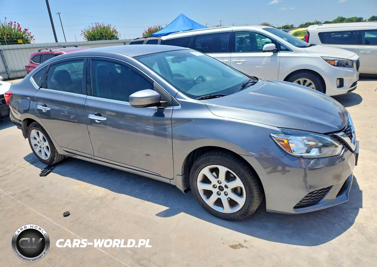 2018 Nissan Sentra S VIN:3N1AB7AP6JY344221 - 4