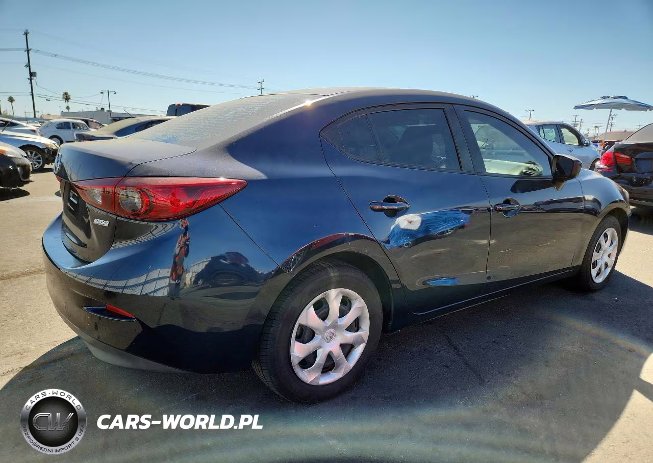 2018 Mazda 3 Sport VIN:3MZBN1U78JM230968 - 3