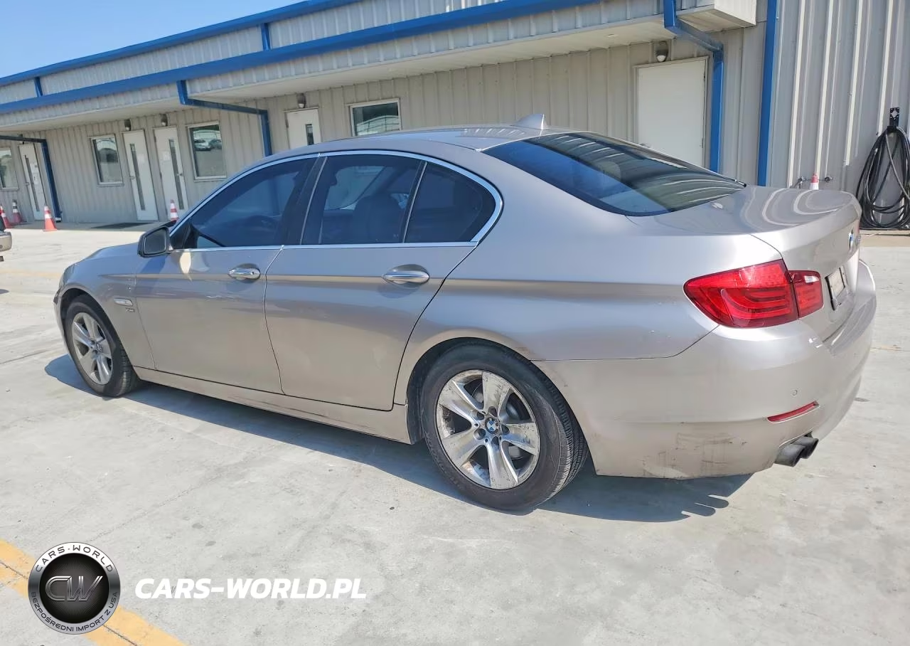 2012 BMW 528 Xi VIN:WBAXH5C51CDW09037 - 2